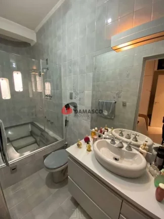 Imagem Sobrado à venda 2 Quartos, 2 Suites, 2 Vagas, 180M², Quinta da Paineira, São Paulo - SP