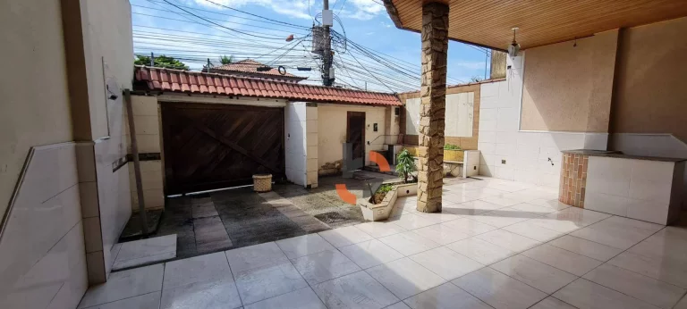 Imagem Casa com 4 dormitórios à venda, 452 m² por R$ 550.000,00 - Cerâmica - Nova Iguaçu/RJ