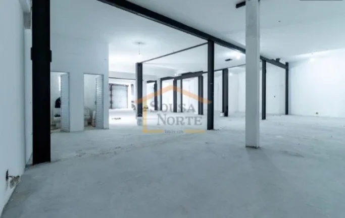 Imagem Salão comercial amplo, 420m², ideal para diversos tipos de comércio ou prestação de serviços. ...