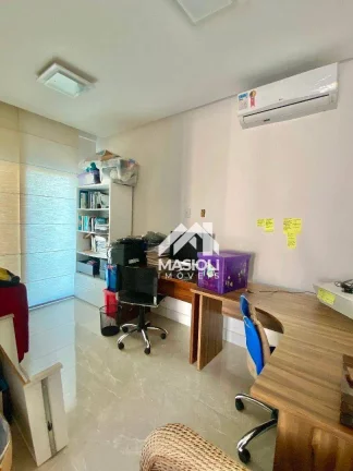 Imagem Casa com 4 dormitórios à venda, 300 m² por R$ 2.300.000,00 - Interlagos - Vila Velha/ES