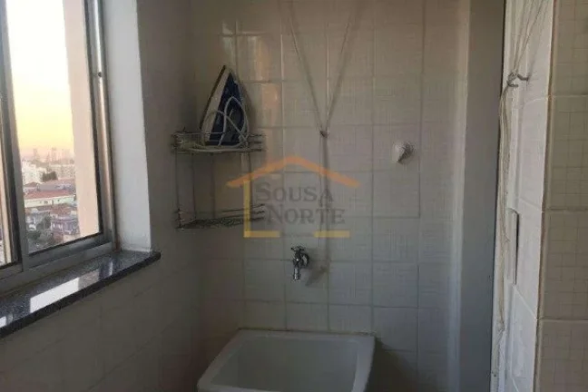 Imagem Cobertura duplex, 140m², possui 3 dormitórios, sendo 1 suíte, todos com pisos de madeira, proporc...