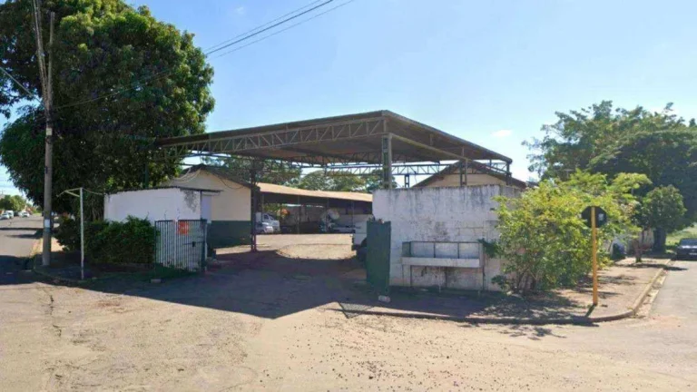 Imagem Conjunto Comercial à venda em Bauru, Novo Jardim Pagani, 2.553,00m2