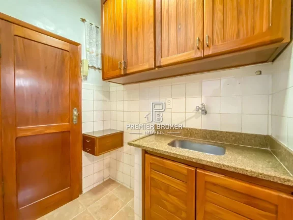 Imagem Kitnet à venda, 20 m² por R$ 140.000,00 - São Pedro - Teresópolis/RJ