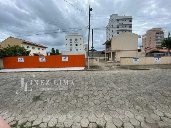 Imagem Alto Padrão para Venda em Porto Belo, Alto pereque, 3 dormitórios, 3 suítes, 4 banheiros, 2 vagas