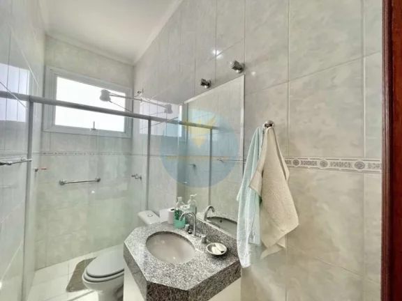 Imagem Casa em Condomínio a Venda no bairro Granja Viana - Carapicuíba, SP