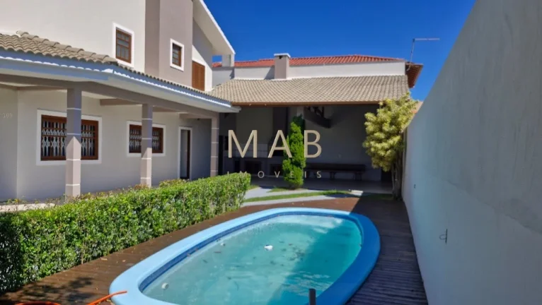 Imagem Imperdível: Casa à venda em Florianópolis-SC, Ingleses! 4 quartos, 1 suíte, 2 salas, 3 banheiros, 3 vagas, 240m².