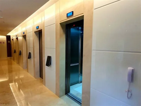 Imagem COMERCIAL COM 39 m² - BOQUEIRAO - PRAIA GRANDE SP