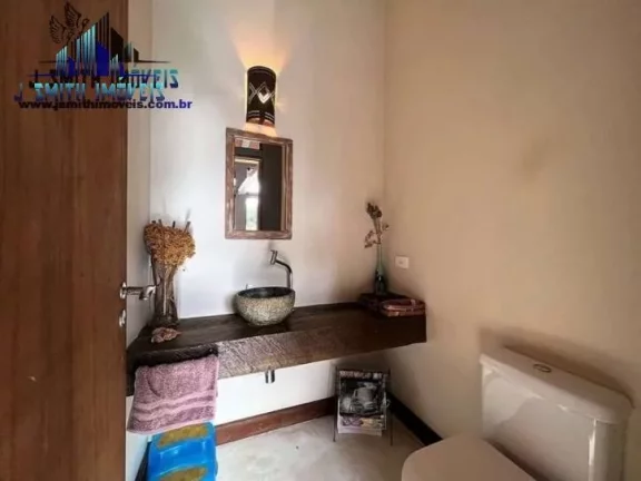 Imagem Casa LINDA TÉRREA! Impecável. Elementos rústicos! 3 suítes. Terreno 2.500m²