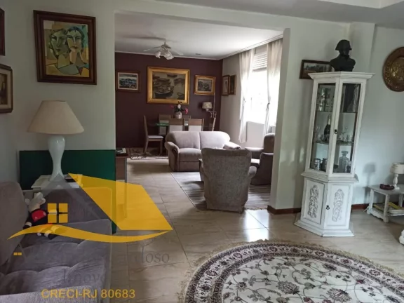 Imagem Casa para alugar em Nova Friburgo, Ponte da Saudade, com 4 quartos, 380m2