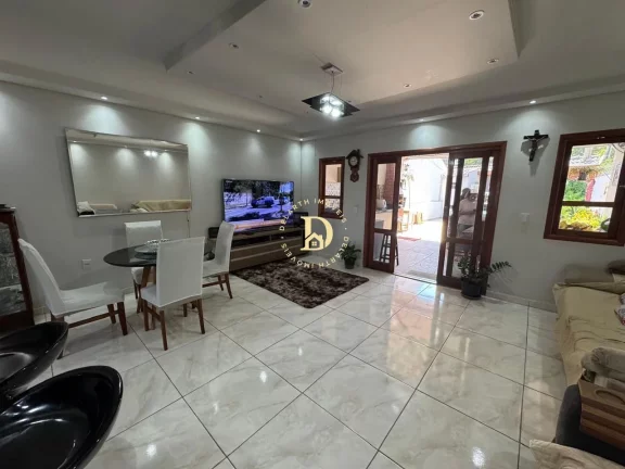 Imagem Sobrado - Santa Edwigen - SJCampos - 3 Dormitórios (3 suítes) - 175m²