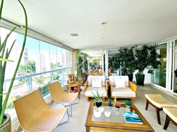 Apartamento com 3 Quartos à Venda, 385 m² em Campo Belo - São Paulo