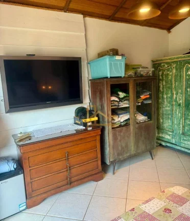 Imagem Casa em Condomínio no Estilo Casa de Campo com Vista para as Montanhas, 3 Quartos em Vargem Grande , Teresópolis-RJ