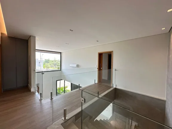Imagem Incrível Sobrado de Esquina com Design Moderno e Sofisticado