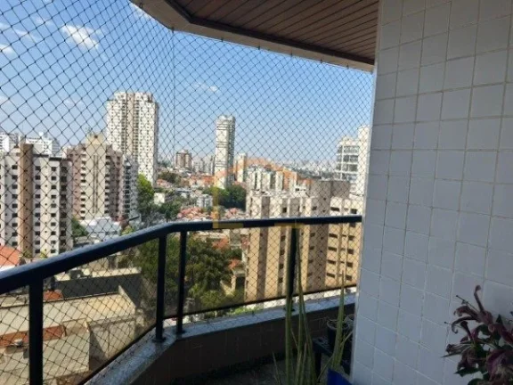 Imagem Apartamento à venda com 216 m² de área útil, distribuído em 3 dormitórios, sendo 3 suítes, pr...