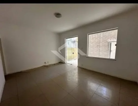 Imagem Apartamento tipo casa na av Atlantica pé na areia, estilo Garden.