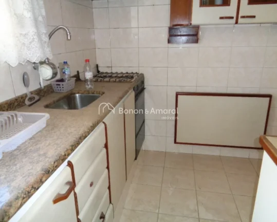 Imagem Amplo e iluminado apartamento com 3 + 1 dormitórios com armários embutidos, sendo 1 suíte. A sala...