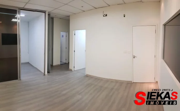 Imagem Salão Comercial na Penha de França, São Paulo-SP: 6 banheiros, 15 vagas de garagem, 727m²! Venha conferir!