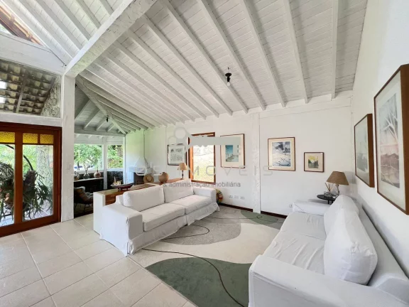 Imagem Propriede à venda Granja Viana: Residência Recém Finalizada com Duas Casas