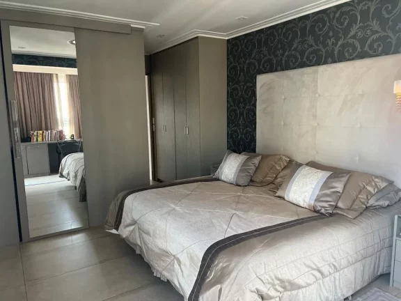 Imagem Apartamento cinematográfico no coração do Gonzaga, 3 suítes, 4 vags privativas, lazer completo, porteira fechada.