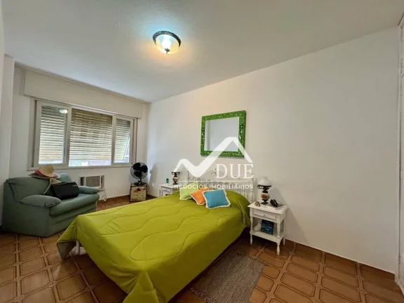 Imagem Apartamento quartos na quadra da praia da Aparecida em Santos