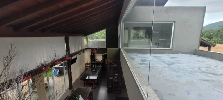 Imagem Casa com 3 dormitórios Condomínio Fechado no bairro Ratones