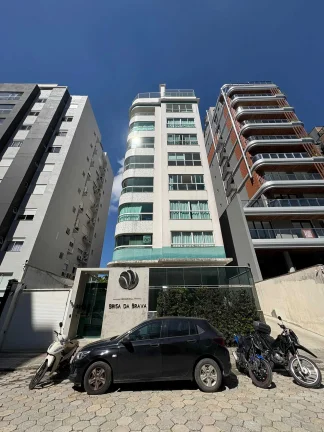 Imagem Apartamento mobiliado na Praia Brava com 1 suíte, 2 demi-suítes e 2 vagas de garagem em Itajaí/SC
