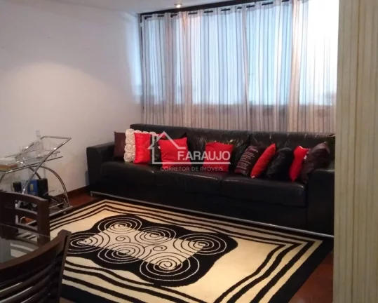 Imagem Casa à venda em Jardim Leocádia com 565m² 6 quartos, 7 vagas