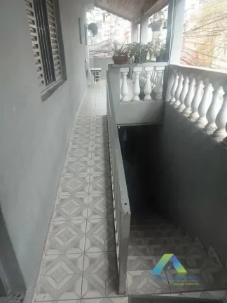 Imagem Sobrado com 309M². 04 quartos e 02 vagas a venda R$ 600 - cidade Domitila -sp
