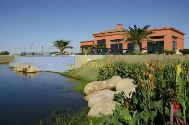Imagem Terreno em condomínio fechado beira de lago