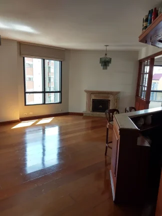 Imagem Apartamento 200 M², 4Q, 3 Suítes, 2 Salas, 5 Banheiros, 3 Vagas, Lareira, Suíte Master com Hidromassagem, Varanda Gourmet, Piscina, Academia, Quadra.