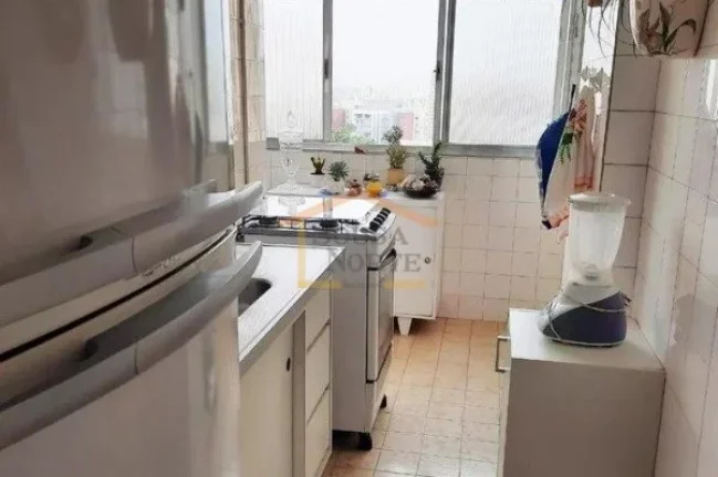 Imagem Apartamento 55m², com 2 dormitórios, 2 banheiros, sendo um na área de serviço, possui vista para...