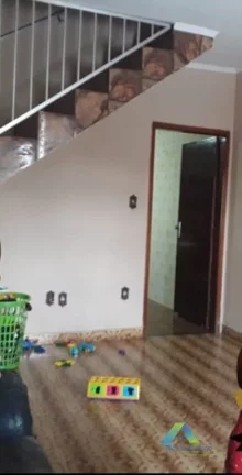 Imagem Sobrado com 2 dormitórios em São Caetano. Venha conhecer! Agende já sua visita!
