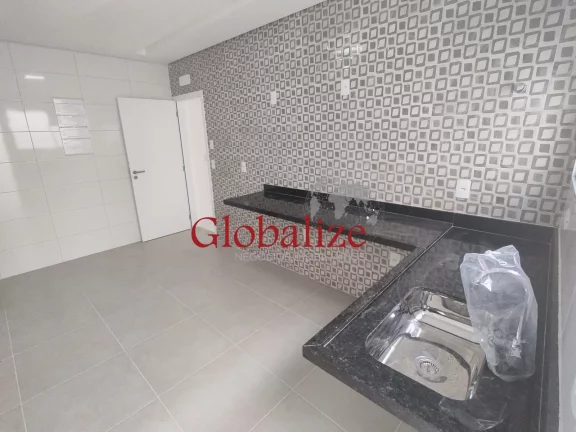Imagem Sobreposta baixa com 3 suítes , piscina e 1 vaga de garagem no bairro da Ponta da Praia em Santos (SP) por R$.990.000,00