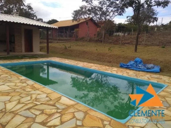 Imagem EXCELENTE CASA NOVA CONDOMINIO FECHADO VALE DO LUAR