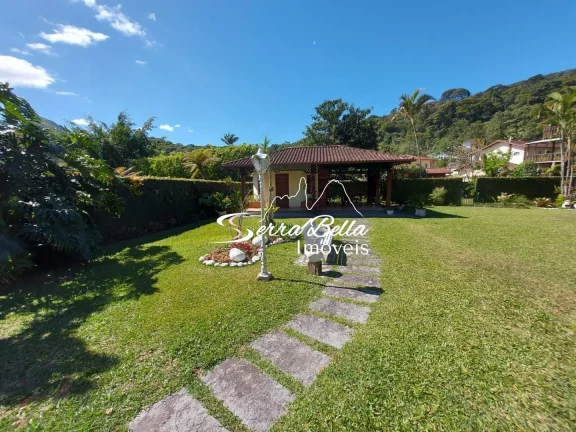 Imagem Casa com 4 dormitórios à venda, 260 m² por R$ 2.990.000,00 - Comary - Teresópolis/RJ