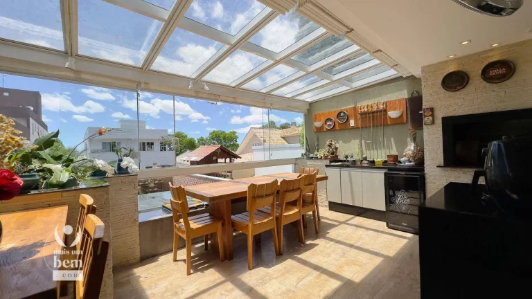 Imagem Sobrado com 3 dormitórios à venda, 323 m² por R$ 1.299.000,00 - Bacacheri - Curitiba/PR