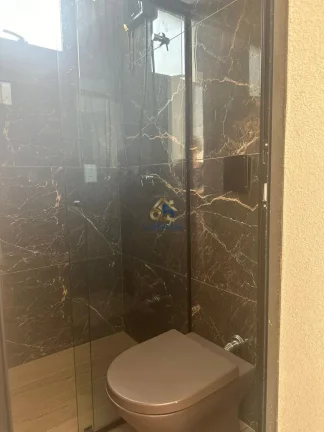 Imagem CASA TÉRREA COM 3 SUÍTES NO PRIMOR DAS TORRES - LOCAÇÃO OU VENDA