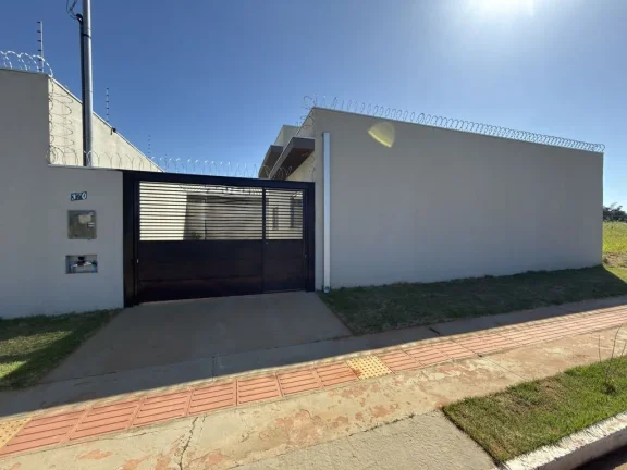 Foto do imóvel: Casa Térrea Nova – 1 suíte + 1 quarto - Excelente Localização