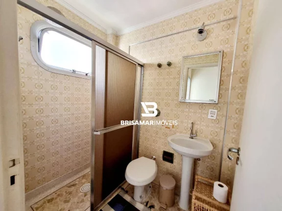 Imagem PITANGUEIRAS- LOCAL NOBRE , AMPLO APARTAMENTO , SACADA , GARAGEM NO PRÉDIO.