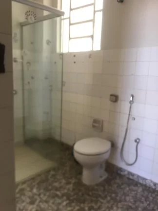 Imagem Vende-se apartamento no Centro com vista privilegiada para a praça 94m2