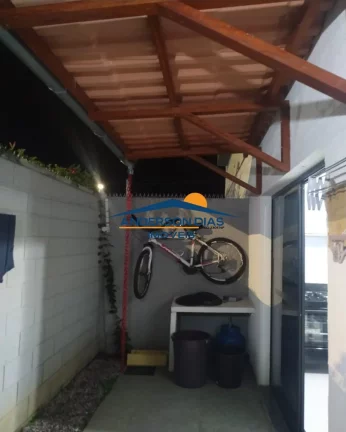 Imagem Casa com 2 Suítes à venda, 80 m² por R$ 385.000 - Pontal de Santa Marina - Caraguatatuba/SP
