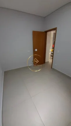 Imagem Casa térrea, 3 Dormitórios (1 suíte), 4 vagas, 300m2, Condomínio Malibu.