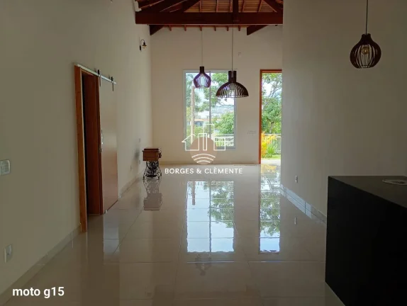 Imagem CASA TÉRREA 3 SUITES ALTO PADRÃO À VENDA - CONDOMÍNIO RESIDENCIAL REFÚGIO