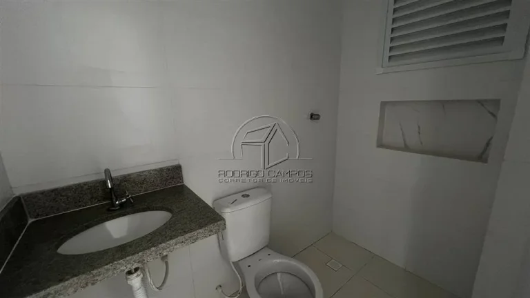 Imagem Maravilhoso Apartamento 2 Quartos na Guilhermina, Praia Grande