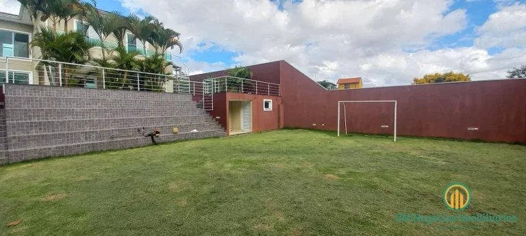Imagem Maravilhosa moderna clean, com 3 suítes, a master com 2 closets, piscinas,