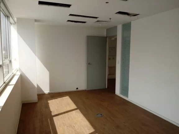 Imagem Conjunto Comercial na Silva Bueno