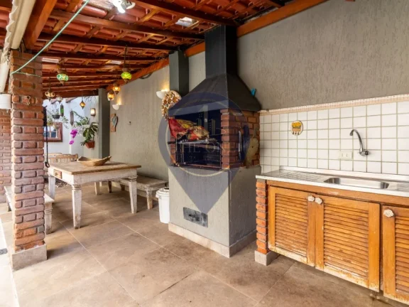 Imagem Imperdível! Casa à venda em São Paulo-SP, bairro Saúde: 4 quartos, 4 suítes, 2 salas, 5 banheiros, 3 vagas de garagem, 231m².
