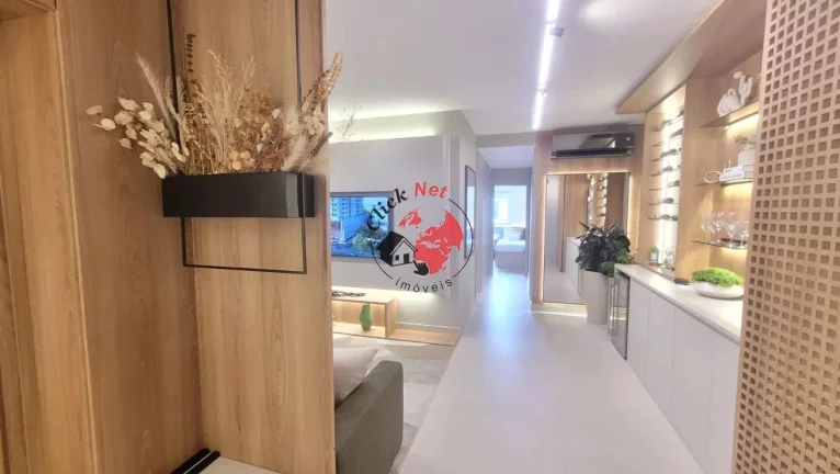 Imagem Apartamento à Venda a 1 quadra da praia no bairro Embaré em Santos