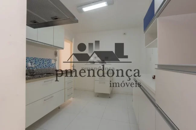 Imagem Lindo apartamento à venda em Pinheiros com 3 quartos e 1 vaga, 103m² pronto para morar!
