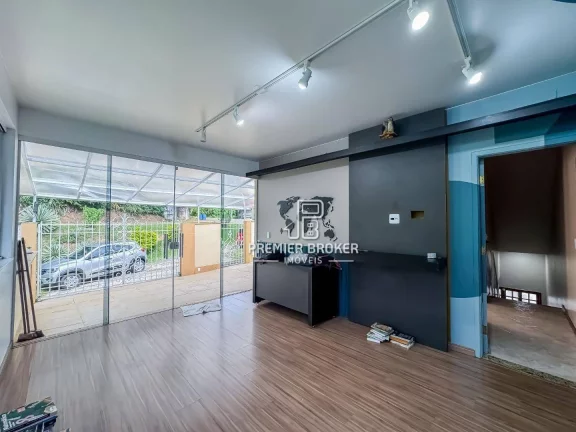 Imagem Casa à venda, 204 m² por R$ 800.000,00 - Alto - Teresópolis/RJ